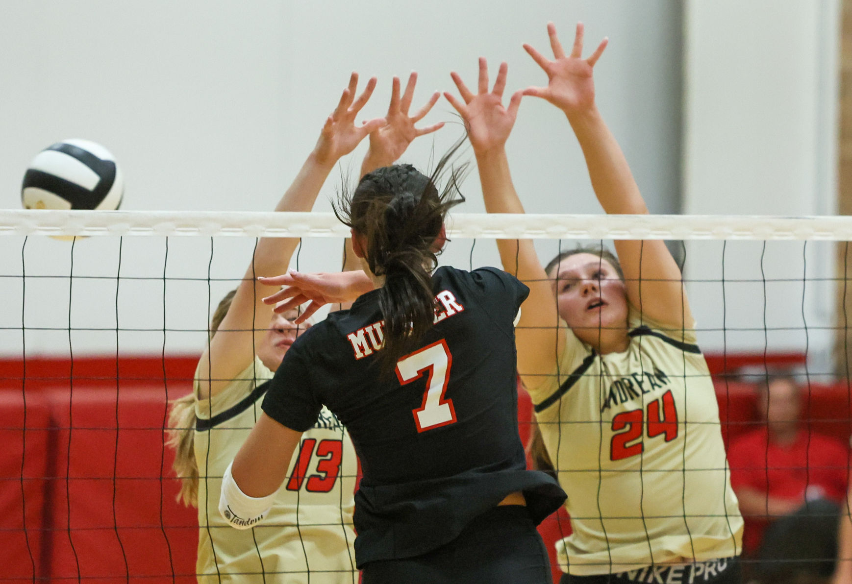 Volleyball - Muster at Andrean
